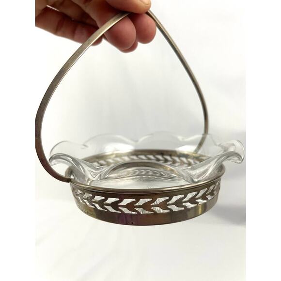VTG Etched Cut Glass Candy Dish Small Basket Holder Sterling J44 - Picture 12 of 15